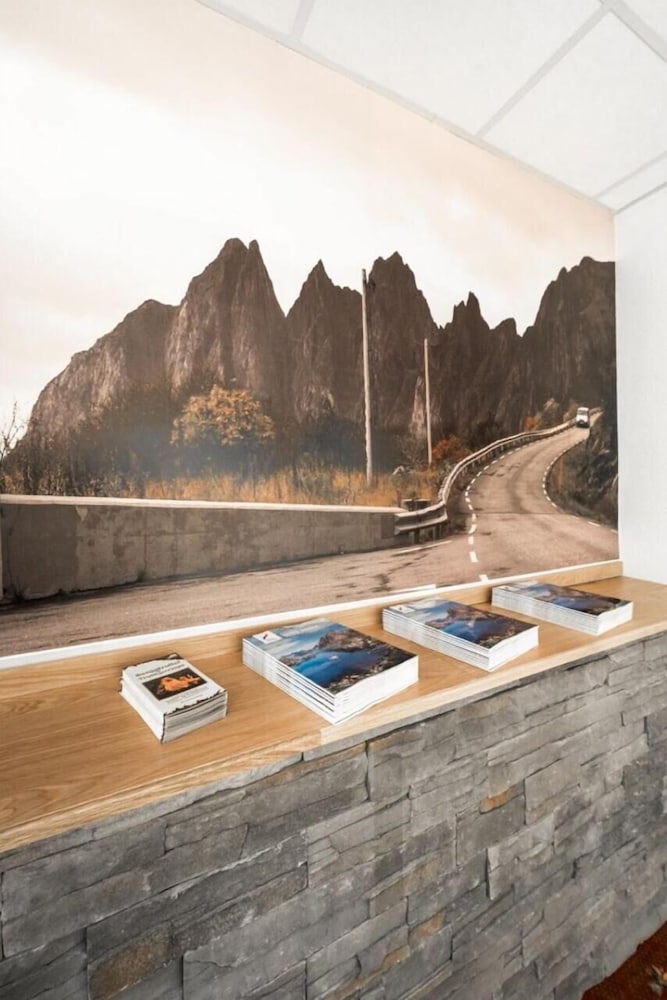 Senja hotel 25/29