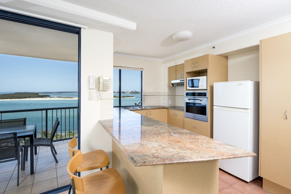 Breakfree Grand Pacific Caloundra 38/66
