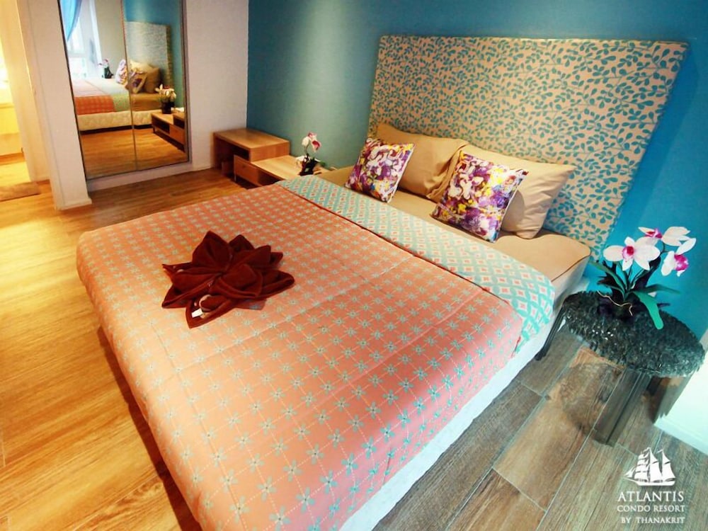 Atlantis Condo And Water Park Pattaya By The Sea 12/50