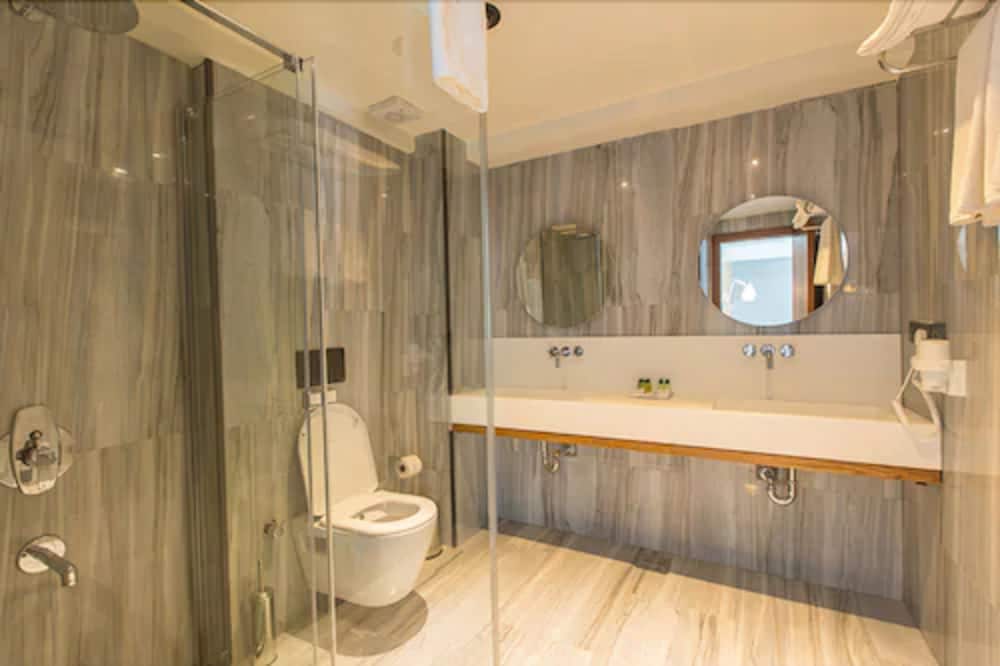 Abant Lotus Otel 33/36