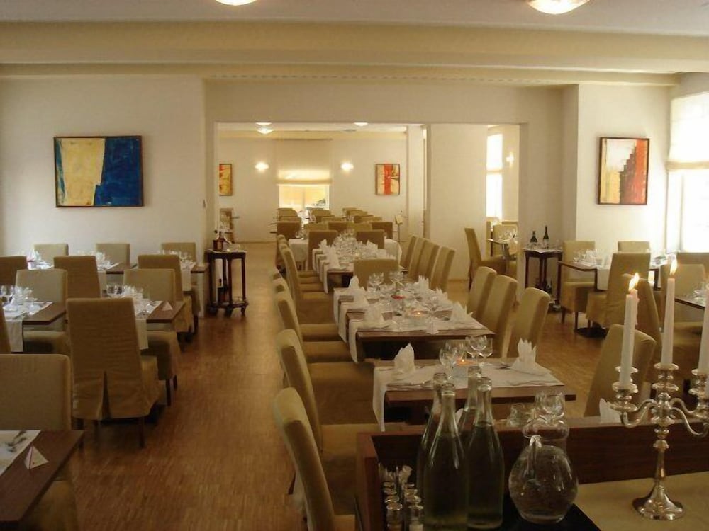 Sante Royale Hotel 49/65