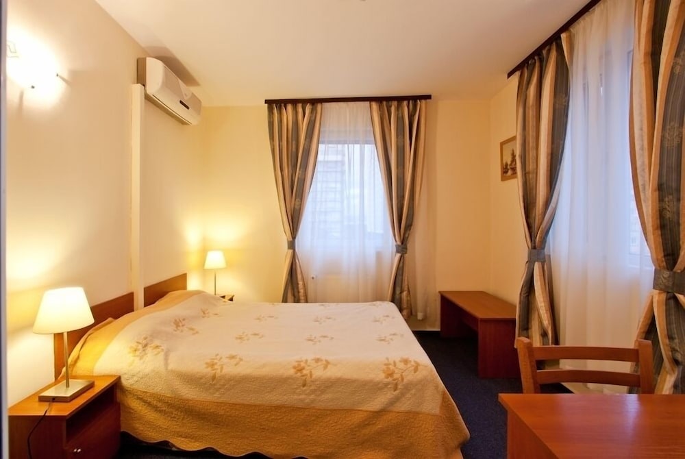 Hotel Cheap 5/34