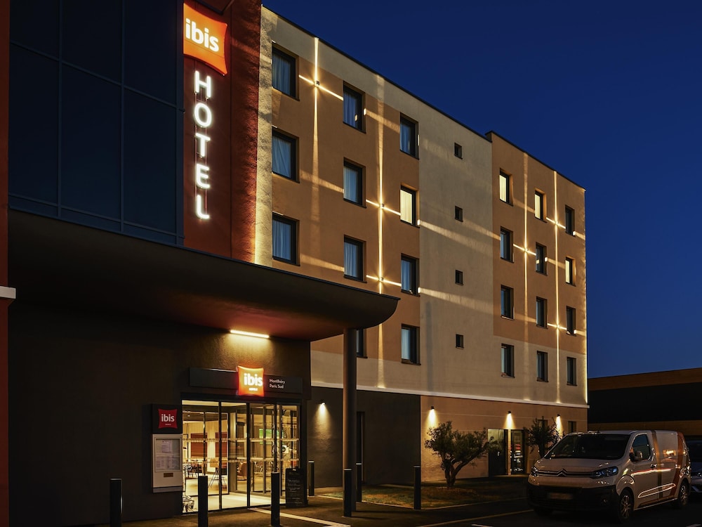 ibis Montlhery Paris Sud 5/68