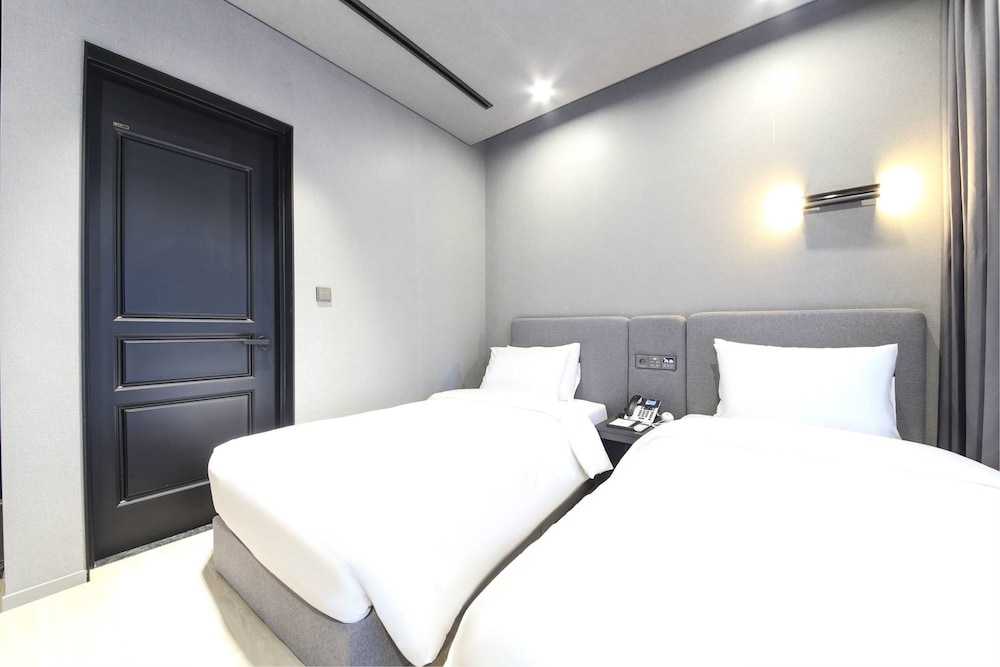 Busan Station City Hotel 8/34