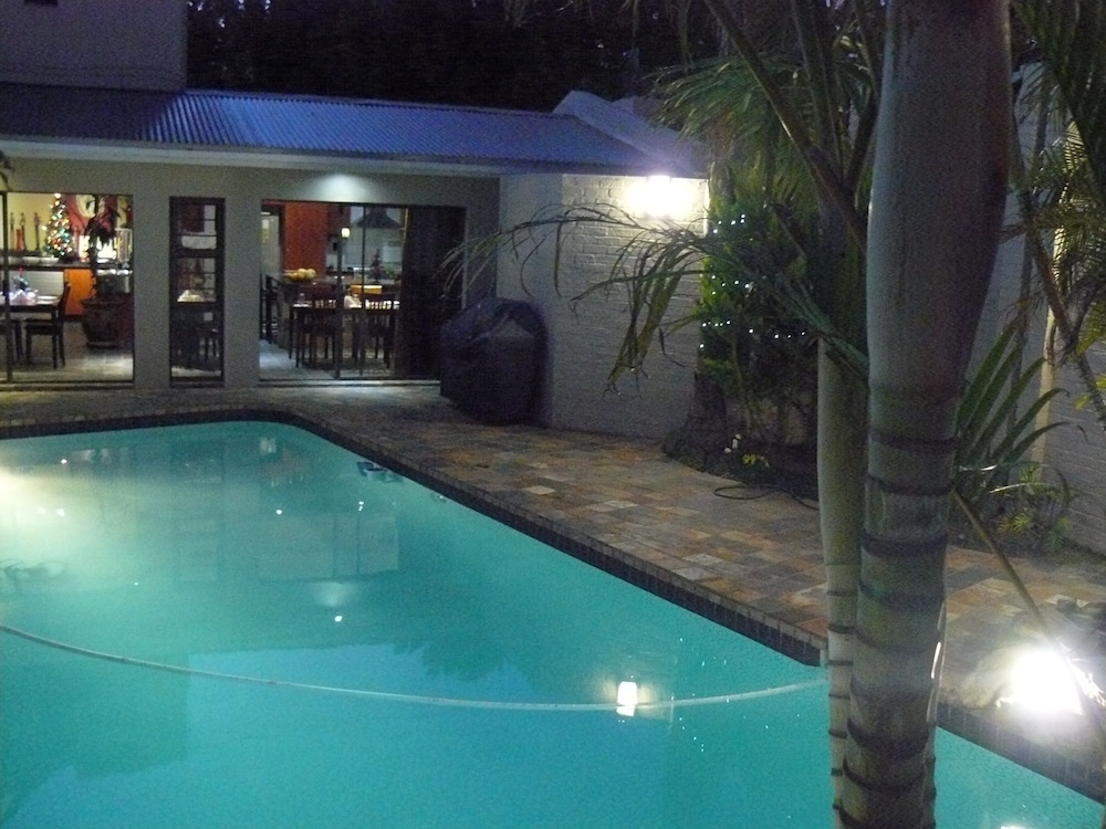 See More Guest House 27/50