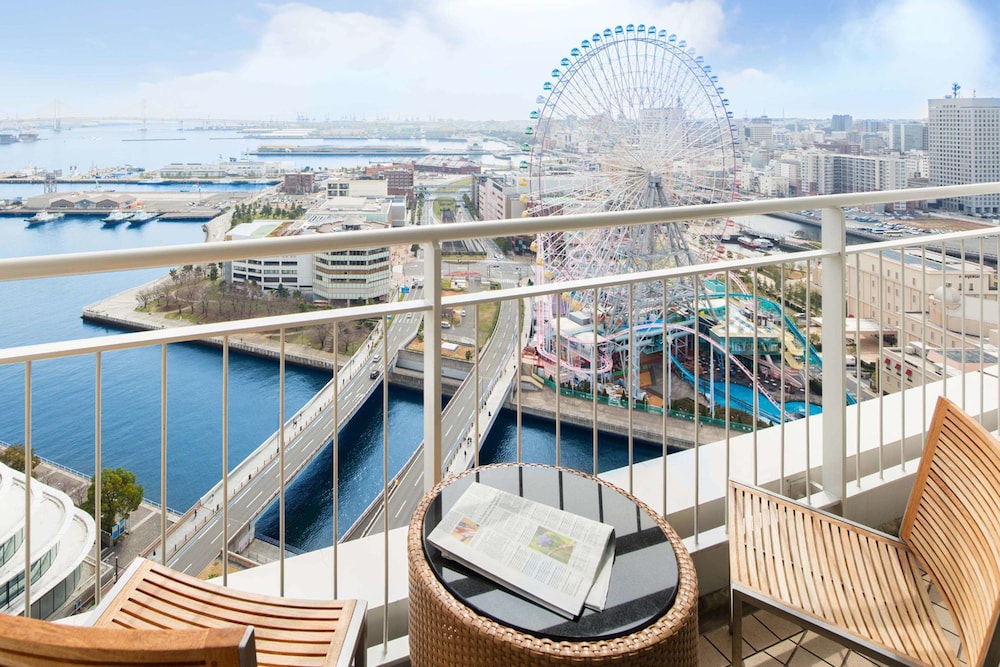 The Yokohama Bay Hotel Tokyu 41/48