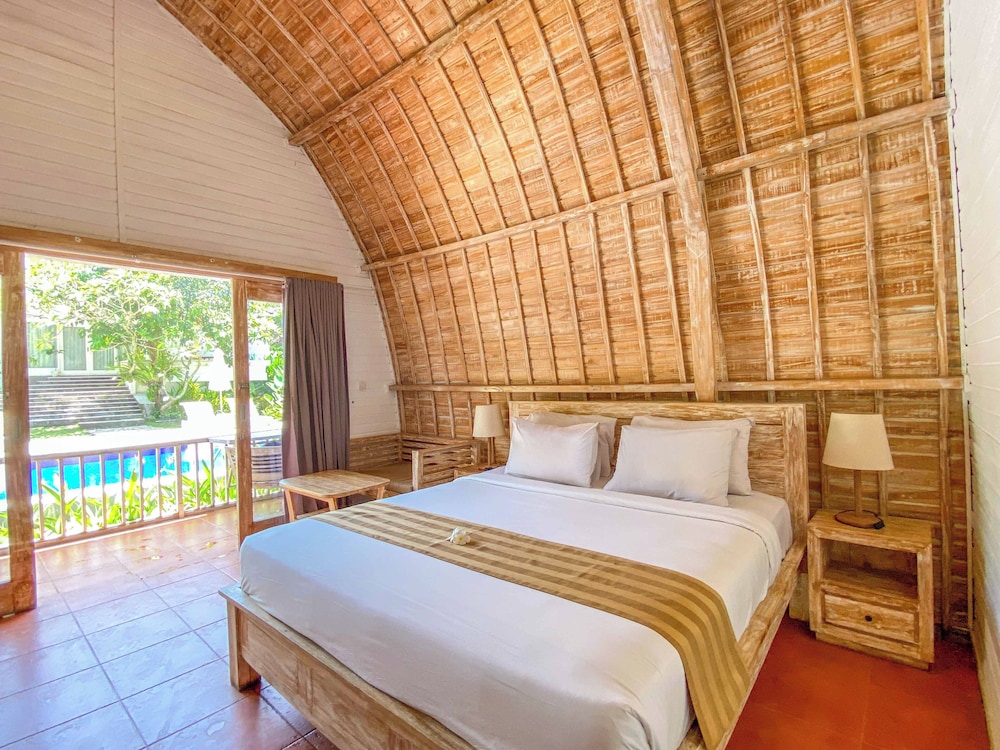 1 BEDROOM, BUNGALOW, POOL VIEW