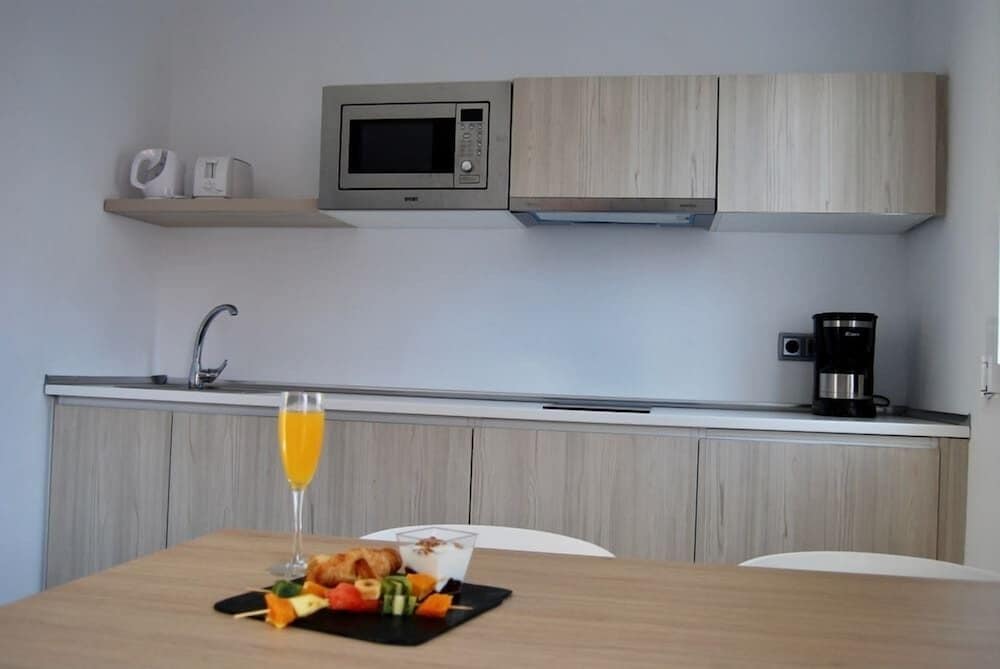 Broncemar Beach Suites Hotel 10/51