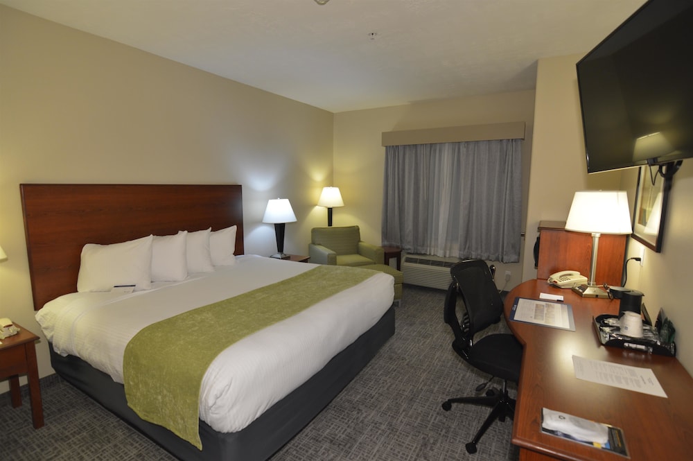 Best Western Franklin Town Center Hotel & Suites 17/34