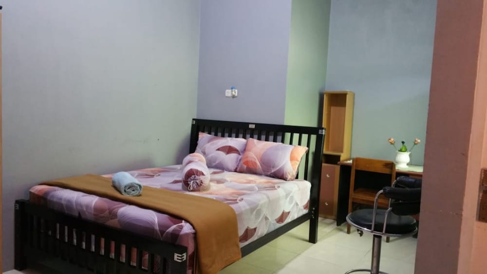 The Carstensz Homestay 3/20
