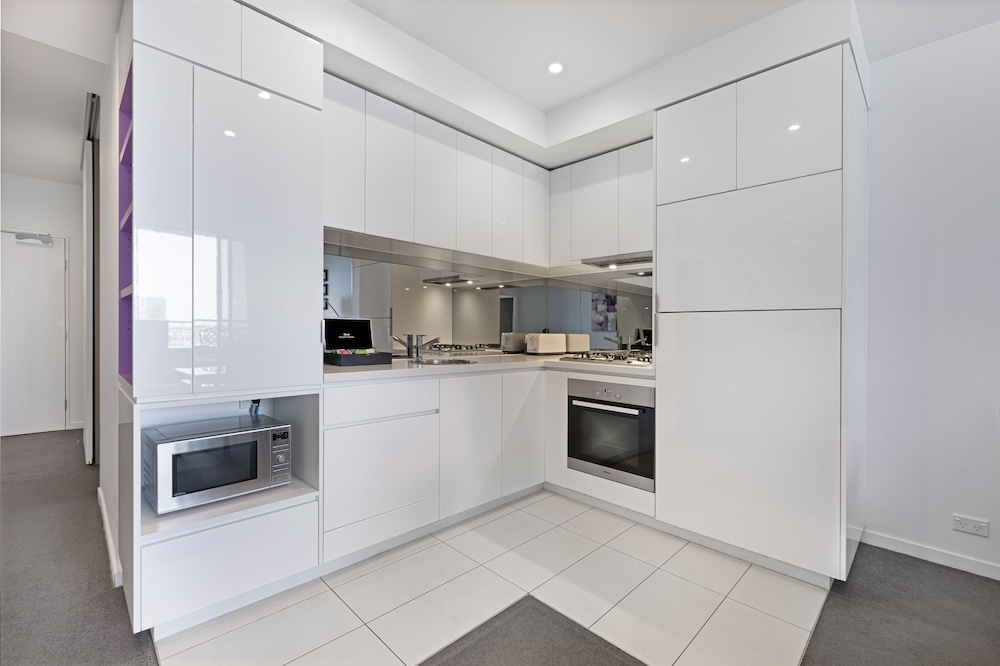 The Sebel Residences Melbourne Docklands 9/55