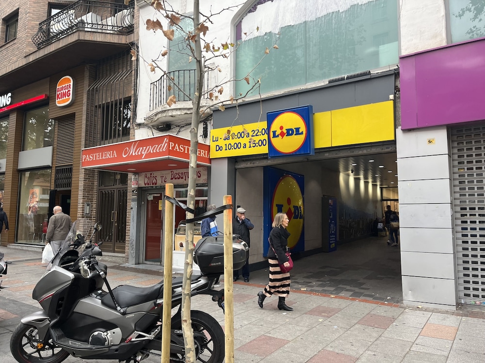 Hostel Almansa 43/50