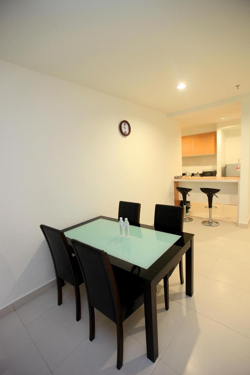 Merdeka Suites Hotel 41/45