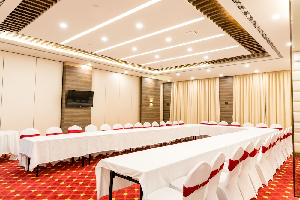 Vivanta Chitwan Bharatpur 38/41