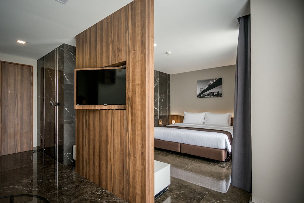 Onyx Hotel Bangkok 37/63