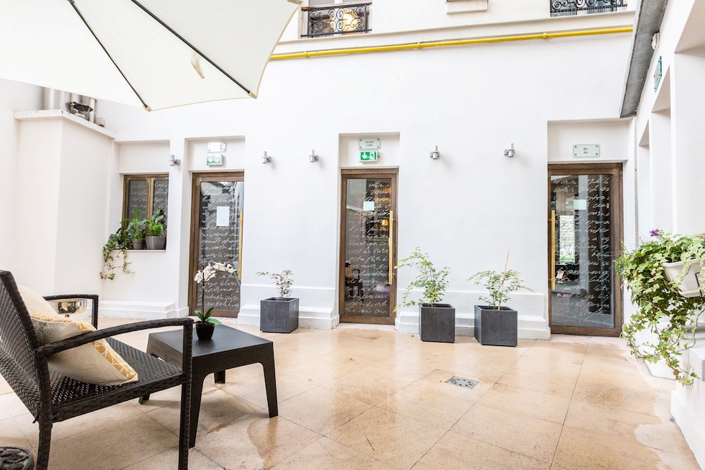 Villa Lutece Port Royal Hotel 27/39