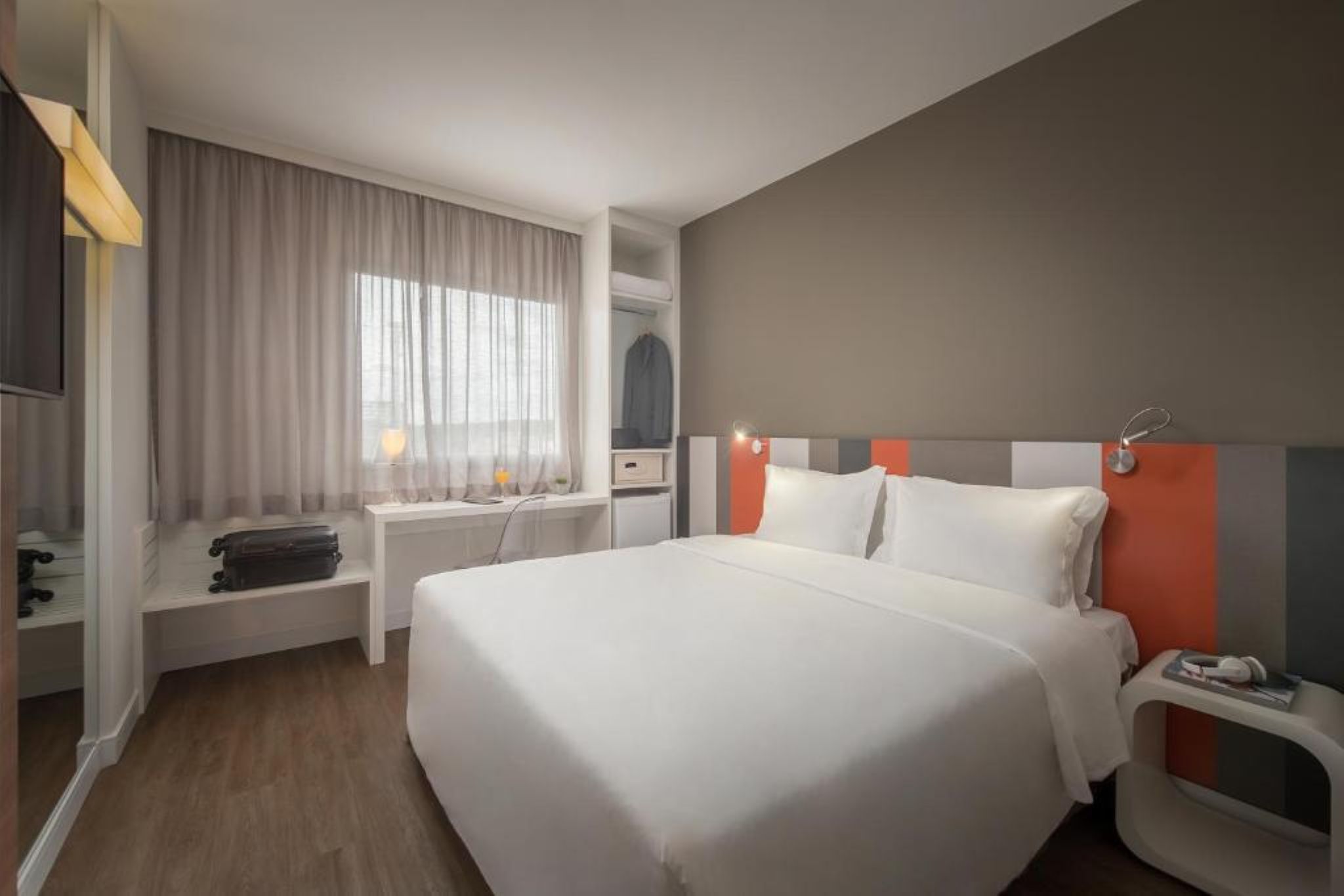 Room, Double Bed, Accessible