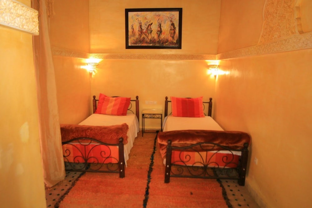 Riad Dar Al Ouali 36/48
