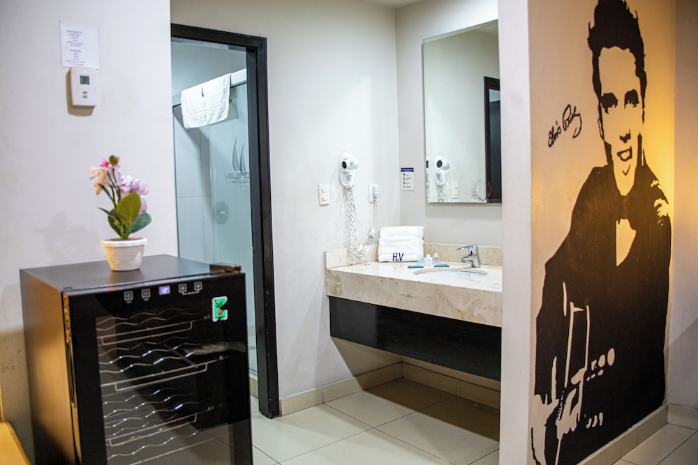 جناح بسرير كينج بجاكوزي، Hotel Velario 9/9