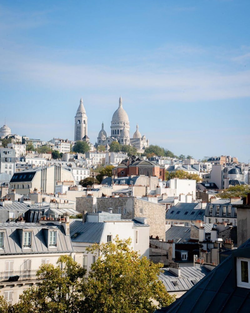 Artemisia Montmartre 38/44