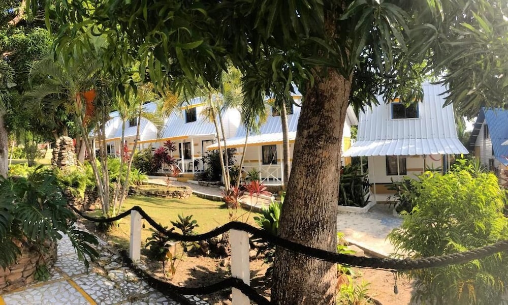 CABANAS AGUA DULCE 14/18
