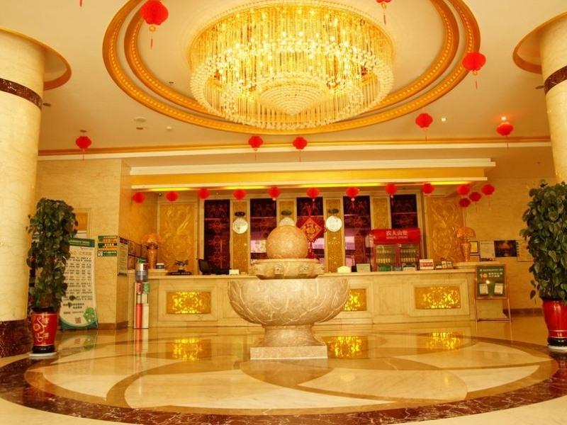GreenTree Inn Jiuquan Century Plaza Hotel 10/68