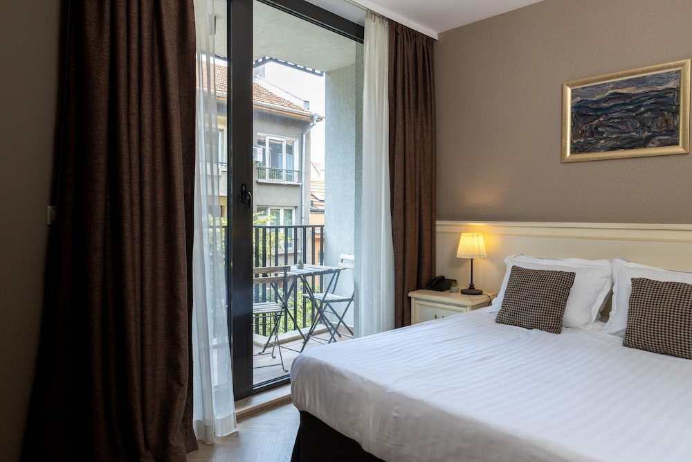 St. George Hotel 7/50