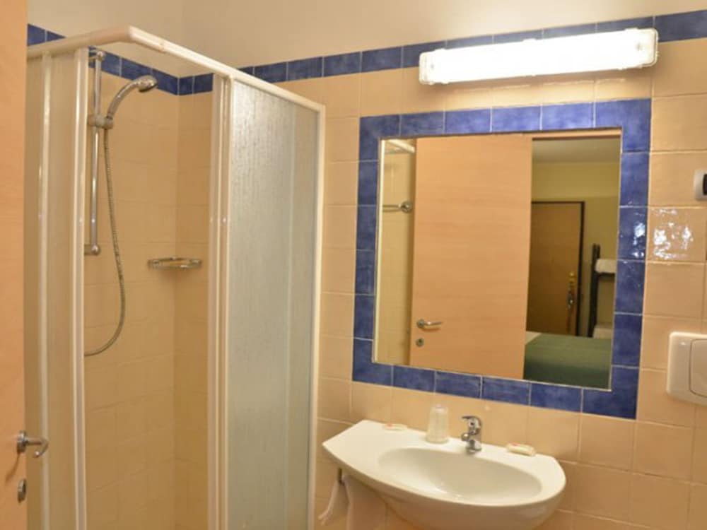 Club Hotel Le Nazioni 15/35