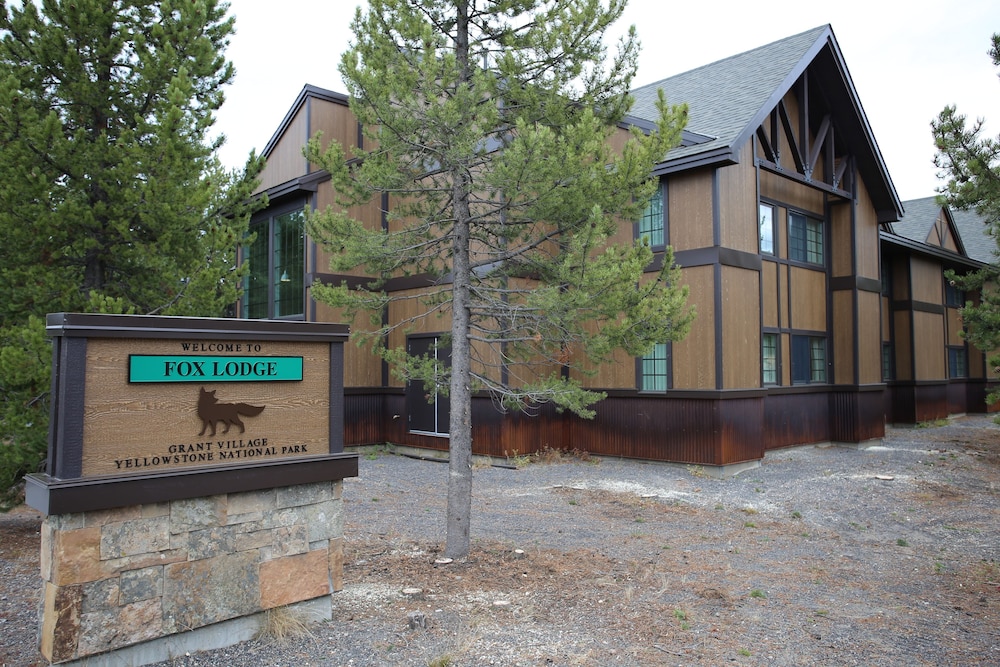 Grant Village 20/23
