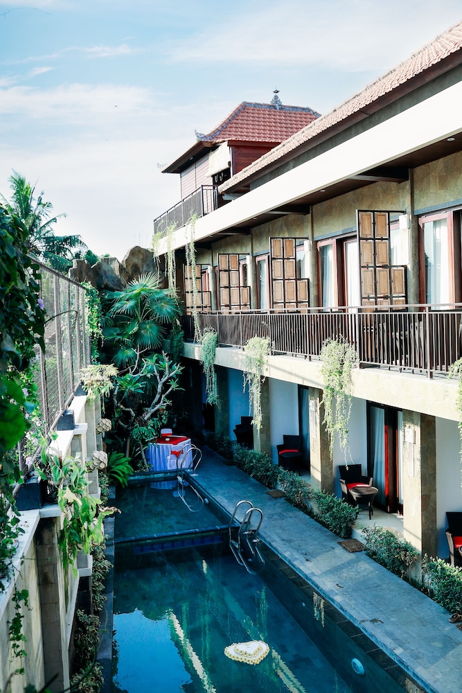 The Swaha Hotel 7/47