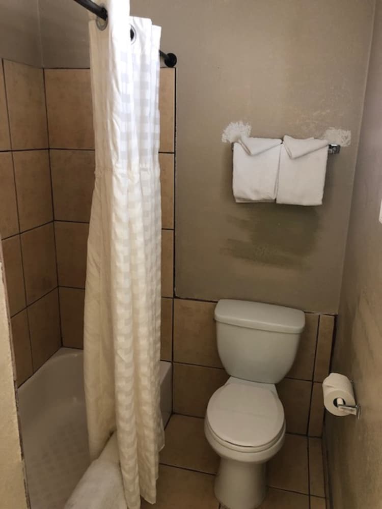 American Executive Inn 9/58