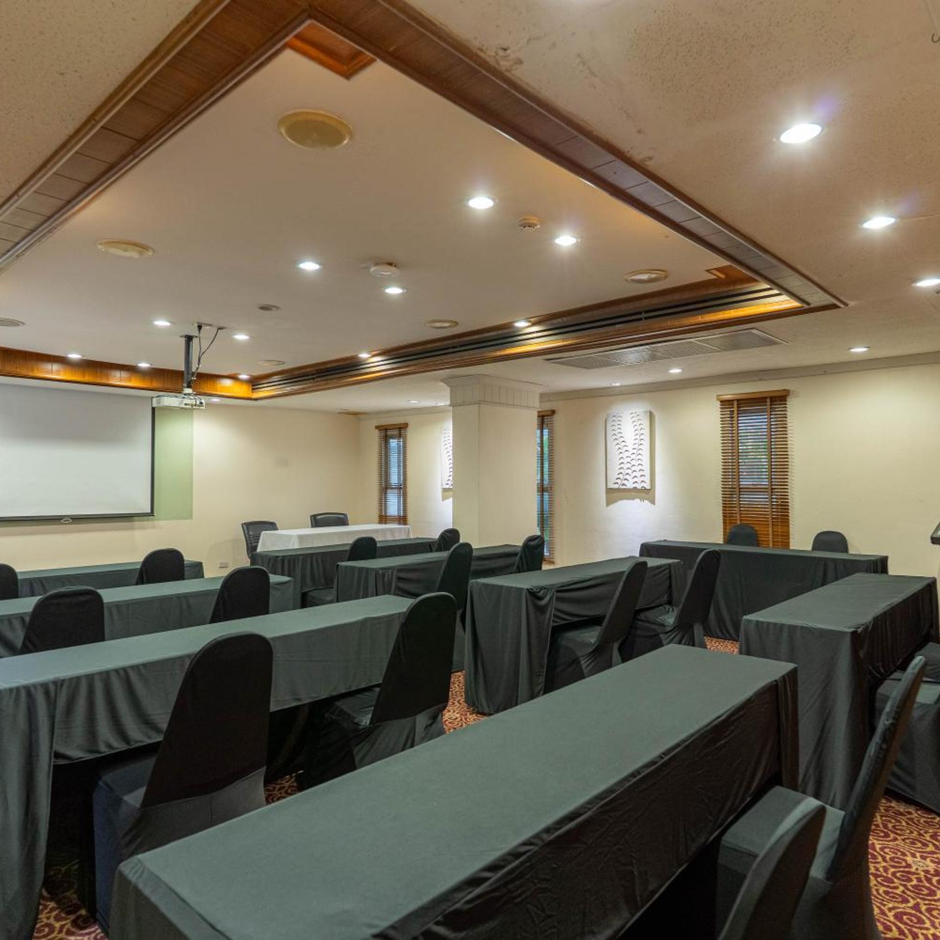 Journeyhub Bangkok Sukhumvit 26 61/78