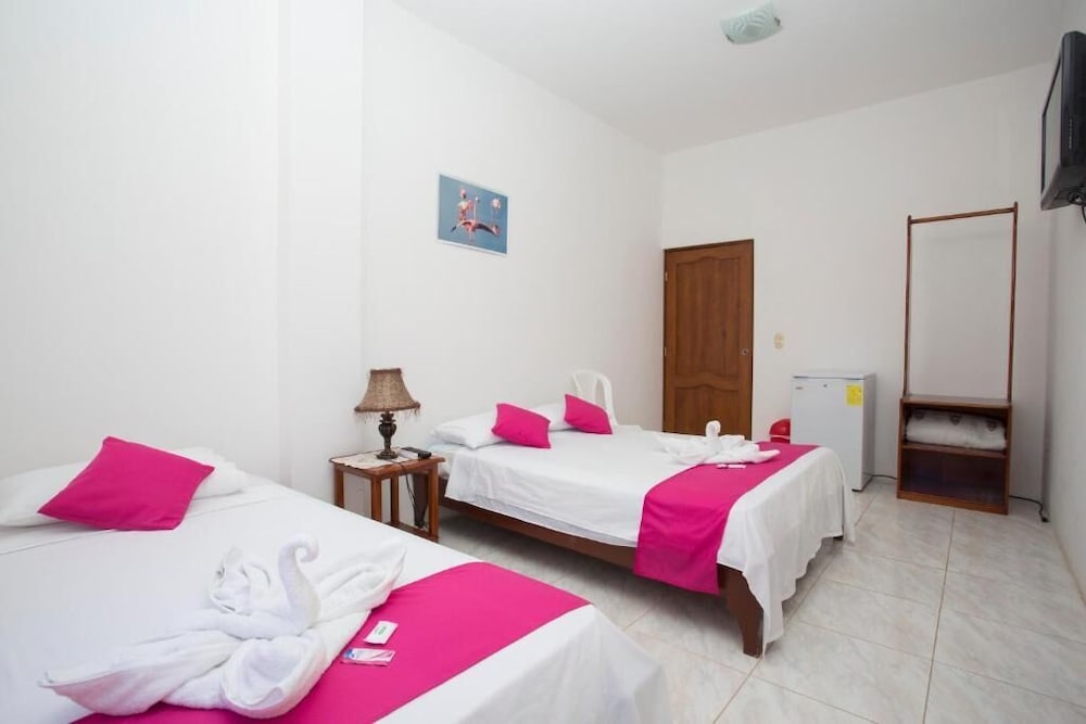 Hotel El Paraiso de Isabela 10/50