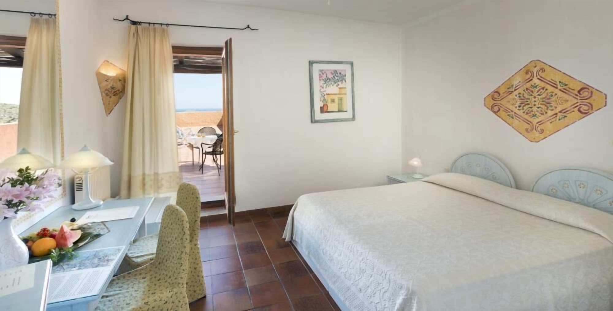 SUPERIOR, DOUBLE BED, SEA VIEW, TERRACE
