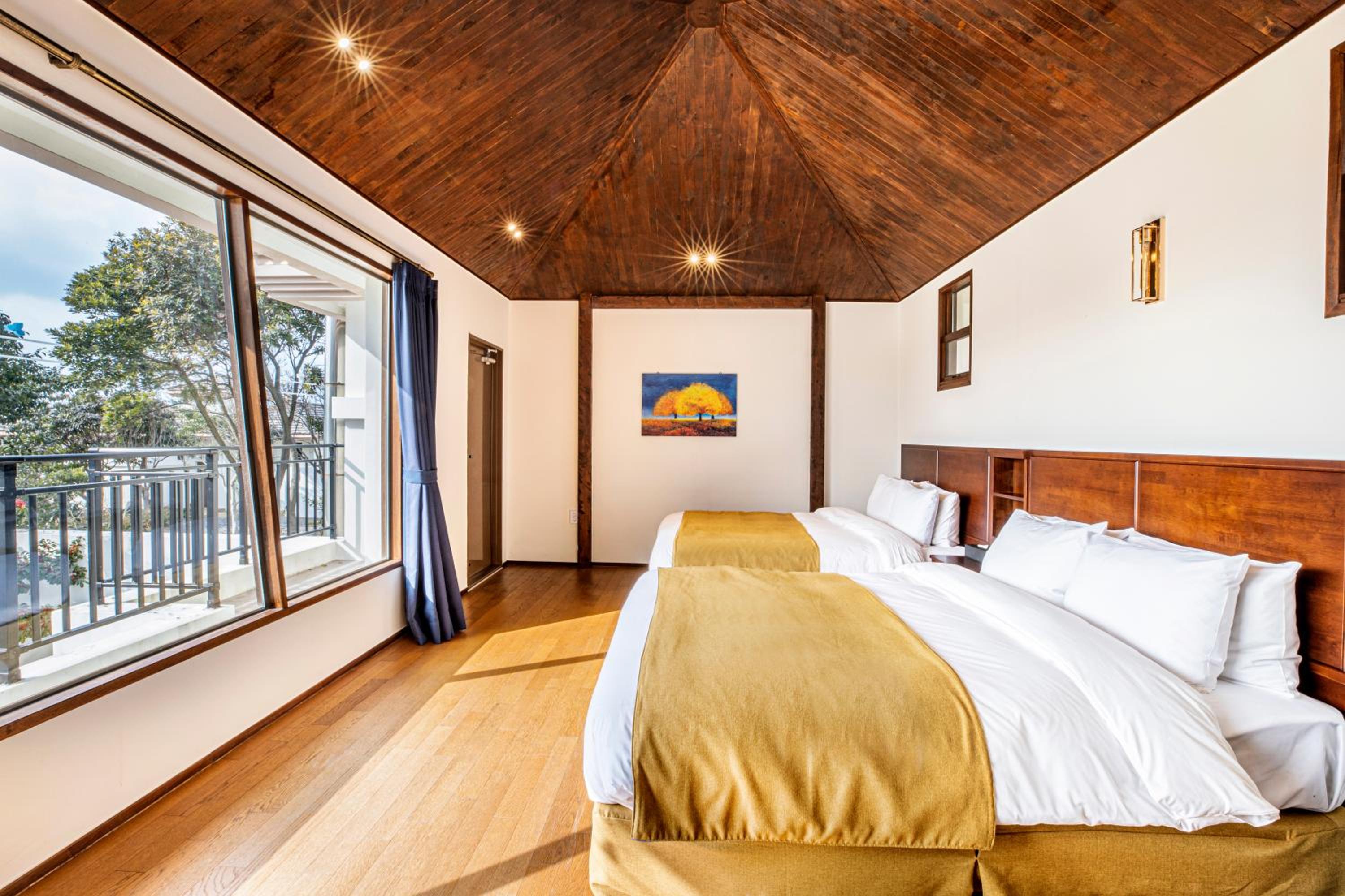 Duplex, Garden Villa