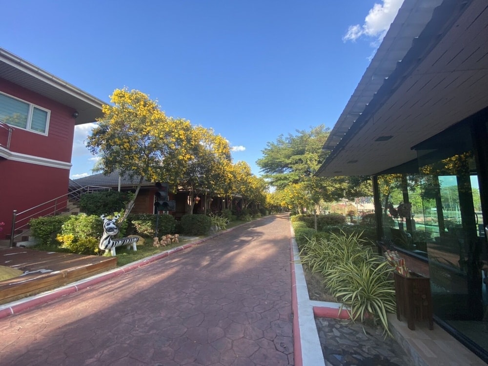 Dream Park Resort 70/75