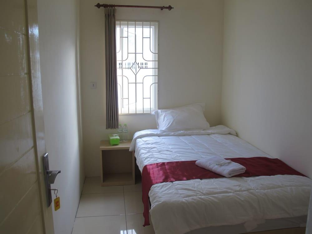 Paddington Homestay 6/13