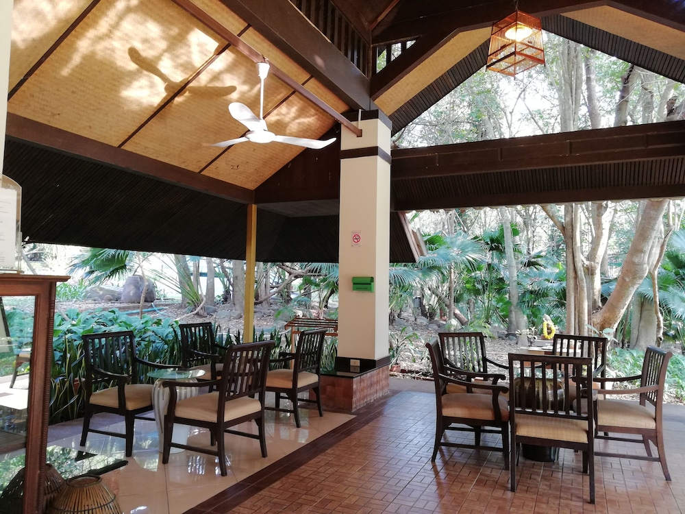 WANATHARA HEALTH RESORT AND SPA 32/50