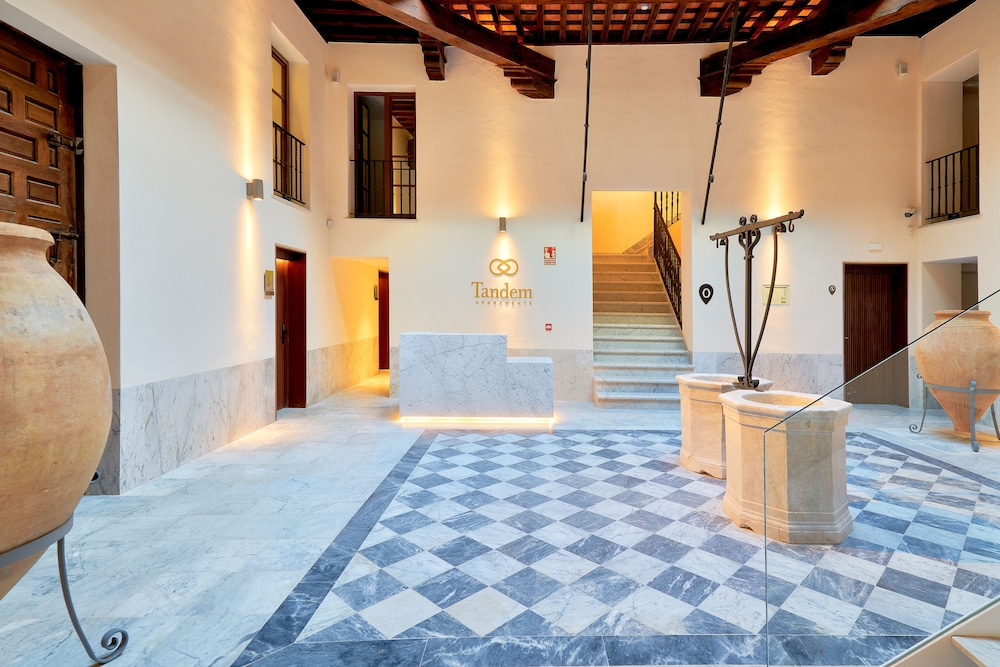 Tandem Torres de Cadiz Suites 27/50