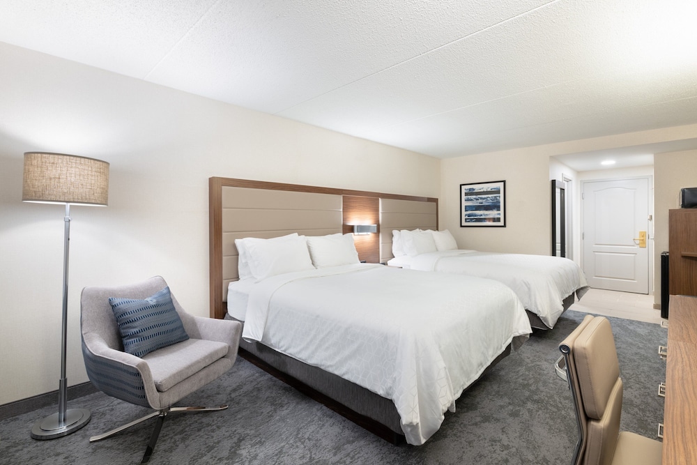 Holiday Inn Express & Suites Boston - Cambridge 12/47