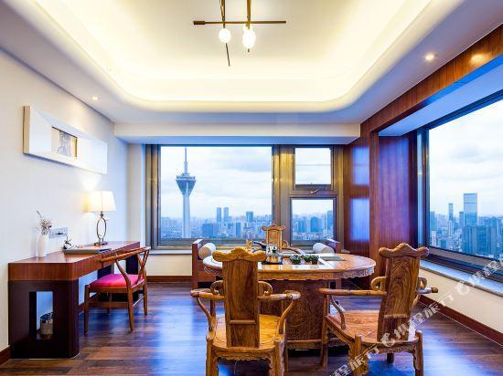 Lujia International Hotel 58/60