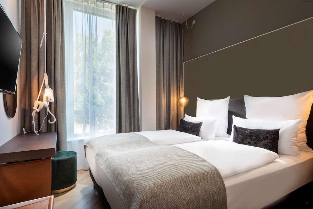 Flightgate Munich Airport Hotel, a member of Radisson Individuals 18/50