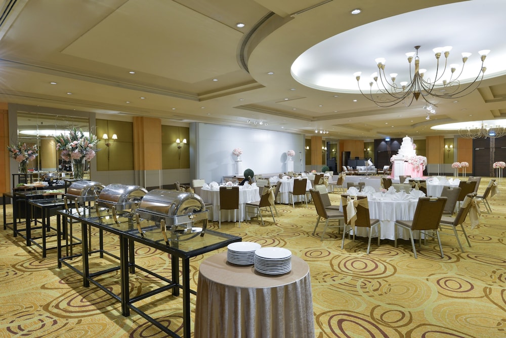 Miracle Grand Convention Hotel 37/48