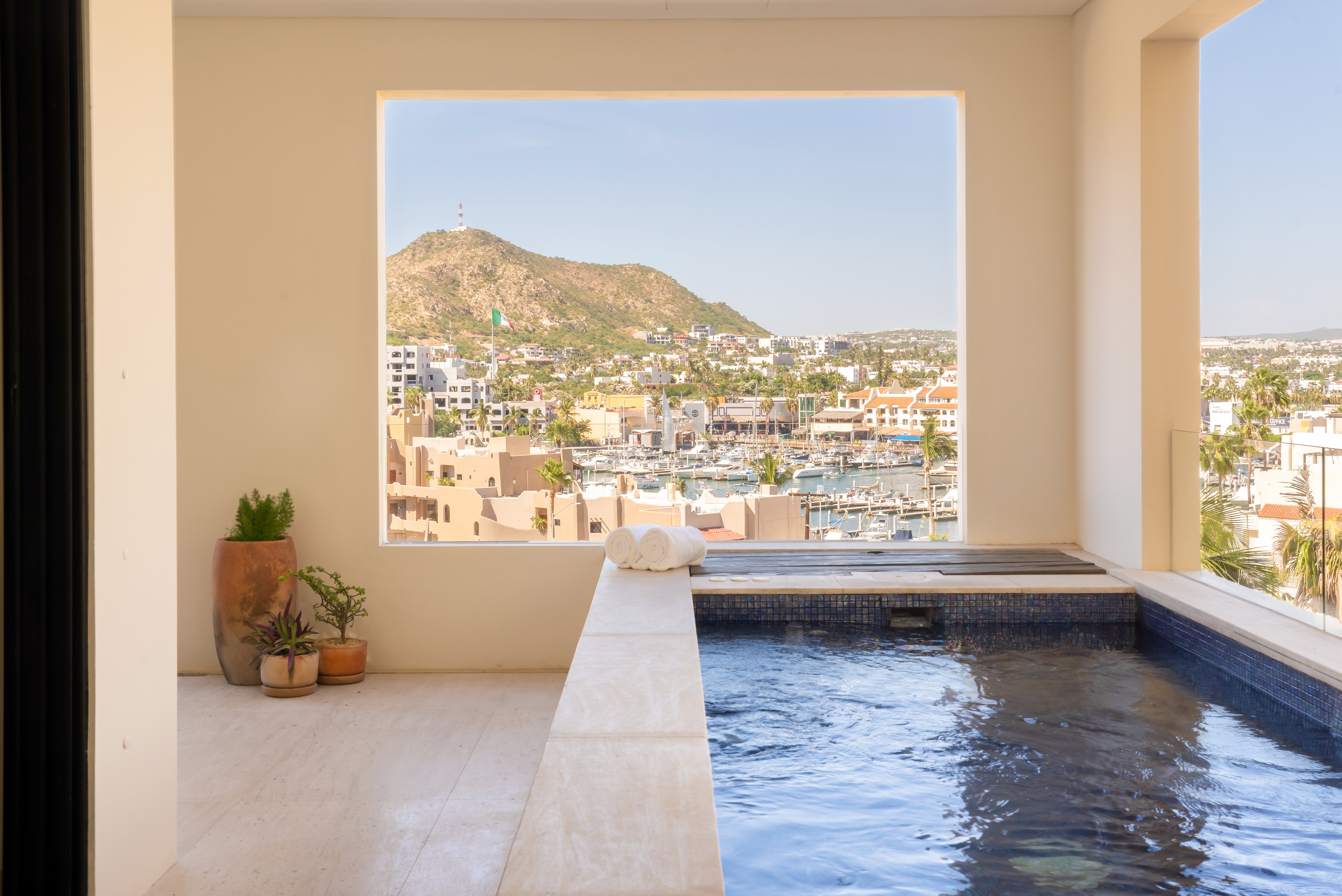 1 Homes Preview Cabo 10/29