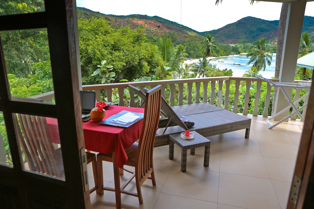 Sea View Lodge 26/38