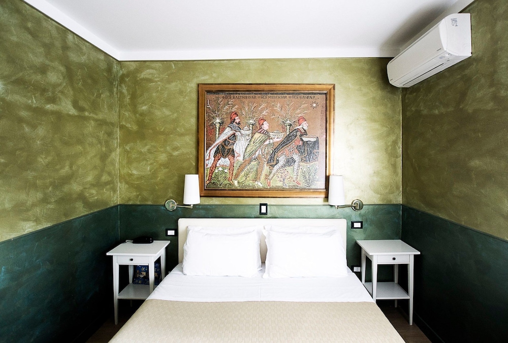 Diana Suites 29/30
