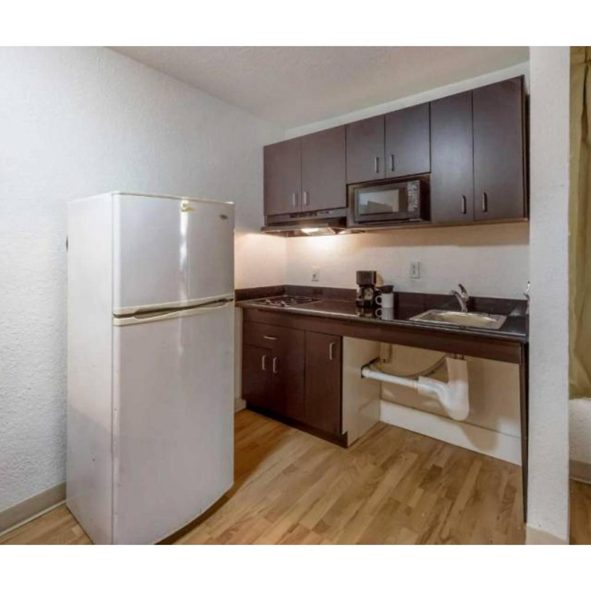 Studio6 Irving, TX - Irving DFW Airport East 33/34