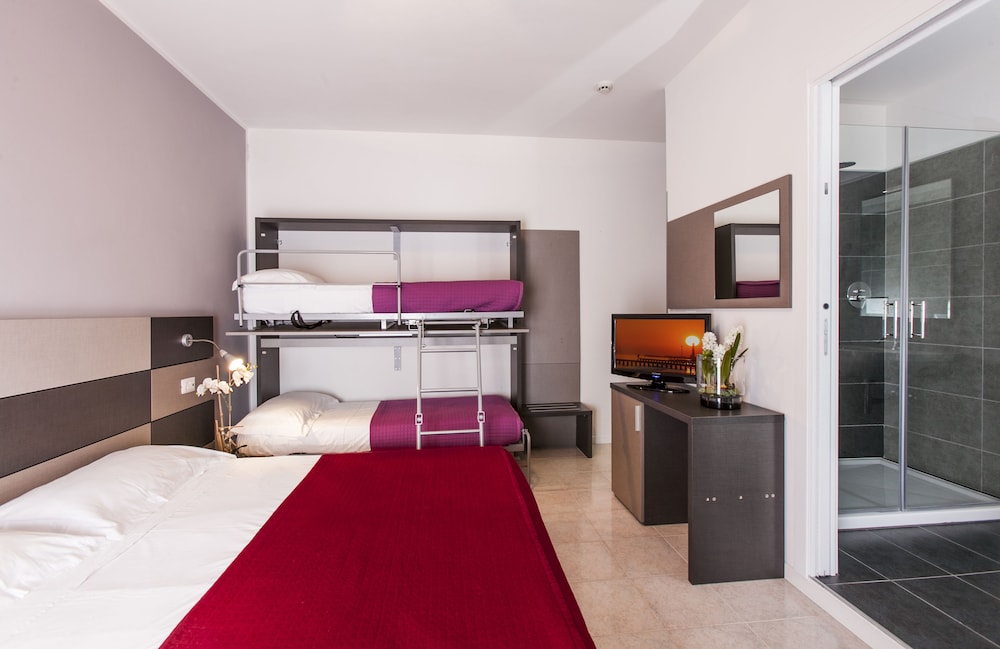 Hotel Gardenia 3/36