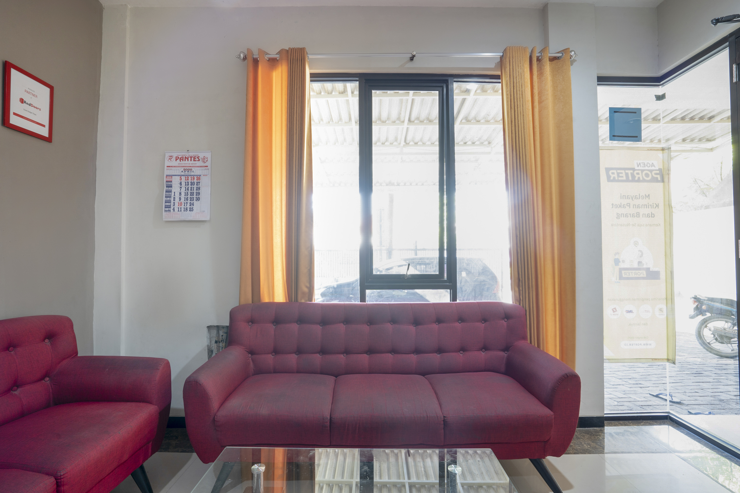 RedDoorz Syariah near Airlangga University Campus B 16/29