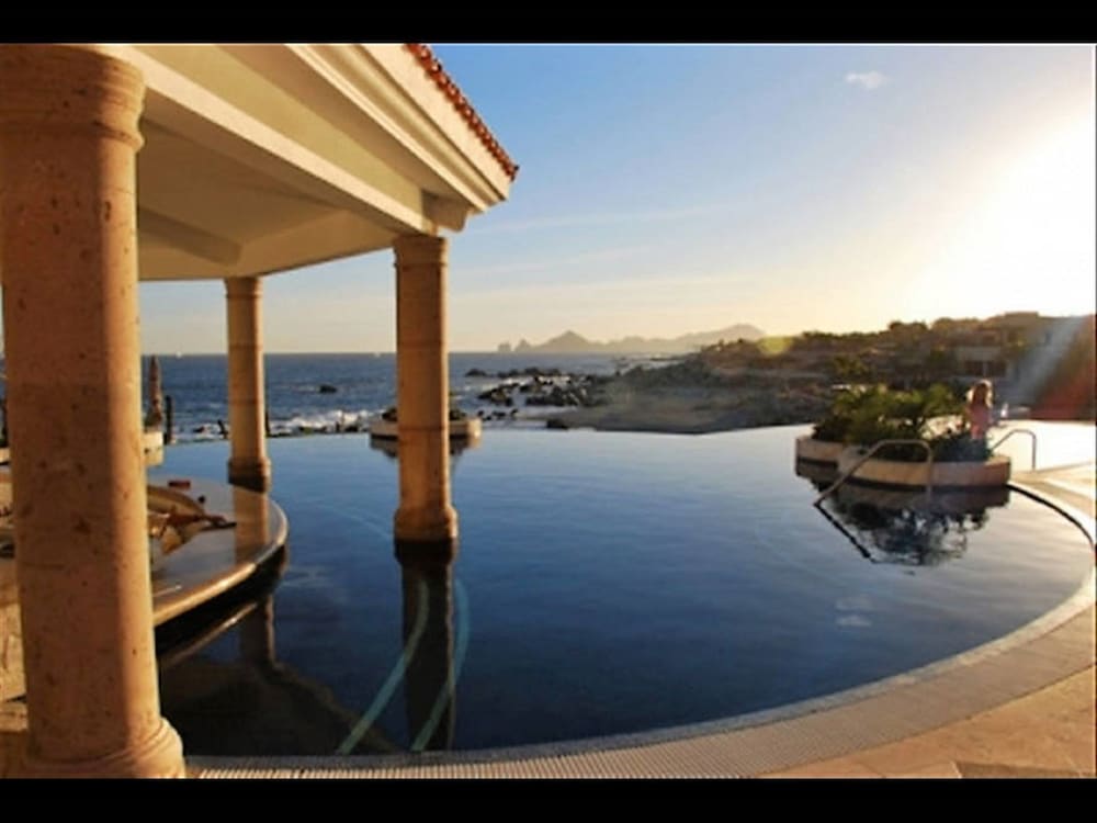 2 Bd Family Suite At Cabo San Lucas 37/50